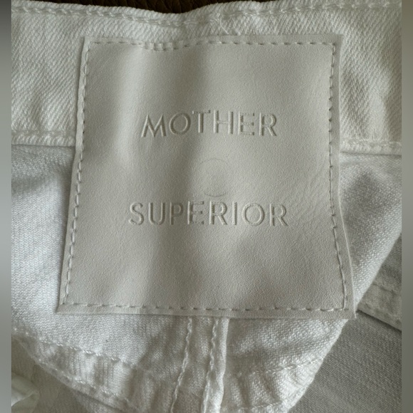 New MOTHER jean Undercover 
Wash: Totally Innocent - Picture 7 of 11